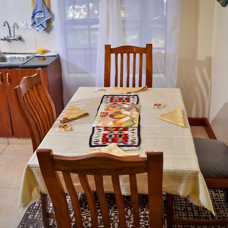Madini Furnished Apartment 1 Near Jkia Sgr ナイロビ エクステリア 写真