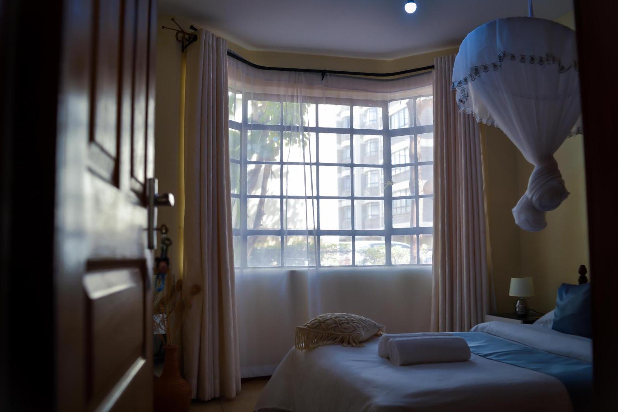 Madini Furnished Apartment 1 Near Jkia Sgr ナイロビ エクステリア 写真