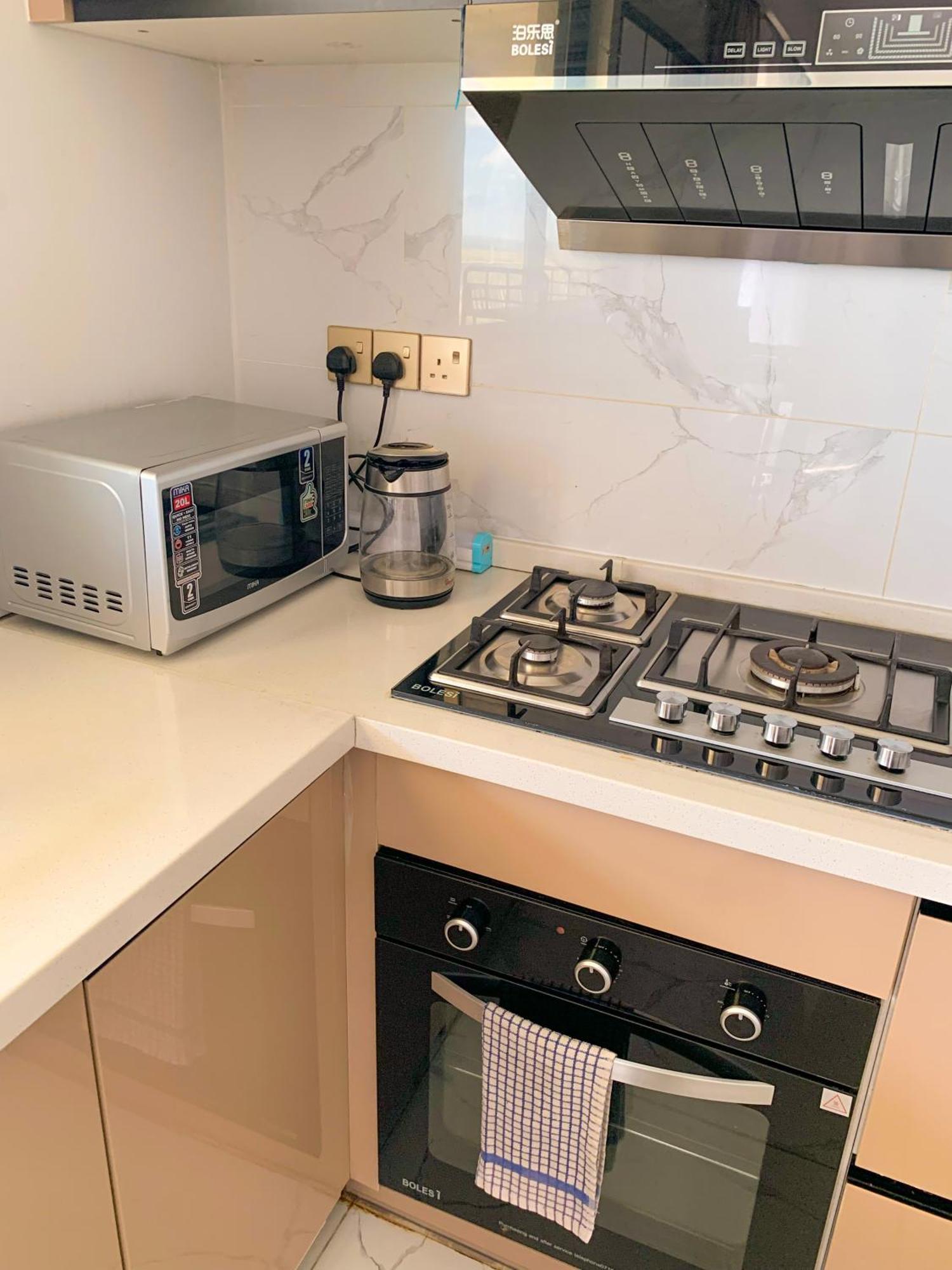 Madini Furnished Apartment 1 Near Jkia Sgr ナイロビ エクステリア 写真